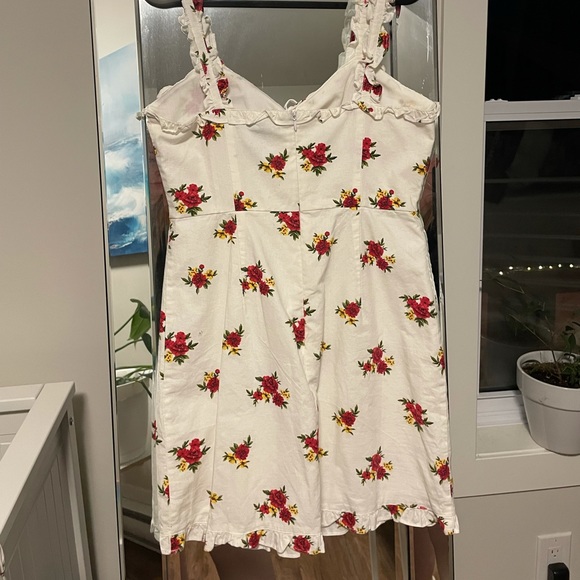 Forever 21 floral sundress - Picture 3 of 3